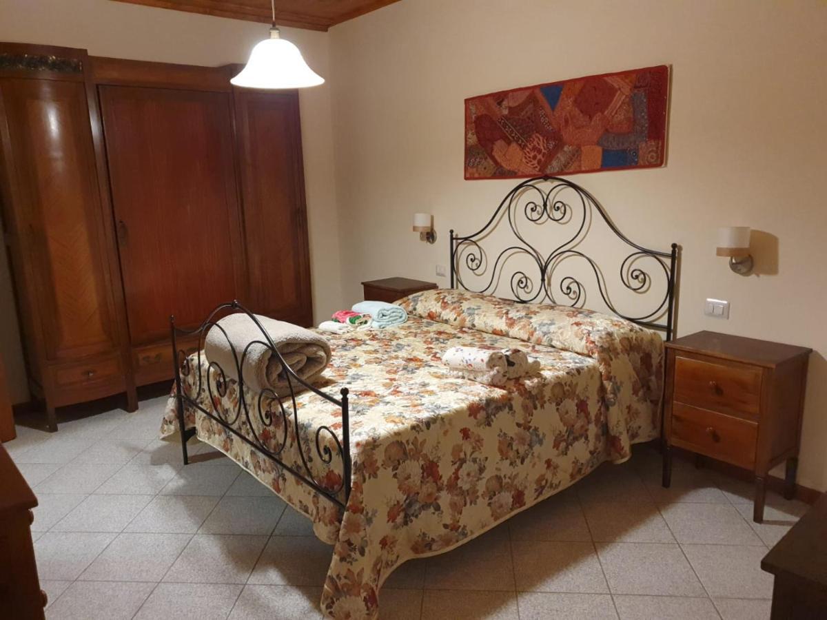 Casa Vacanze Elisabetta Montalcino Esterno foto