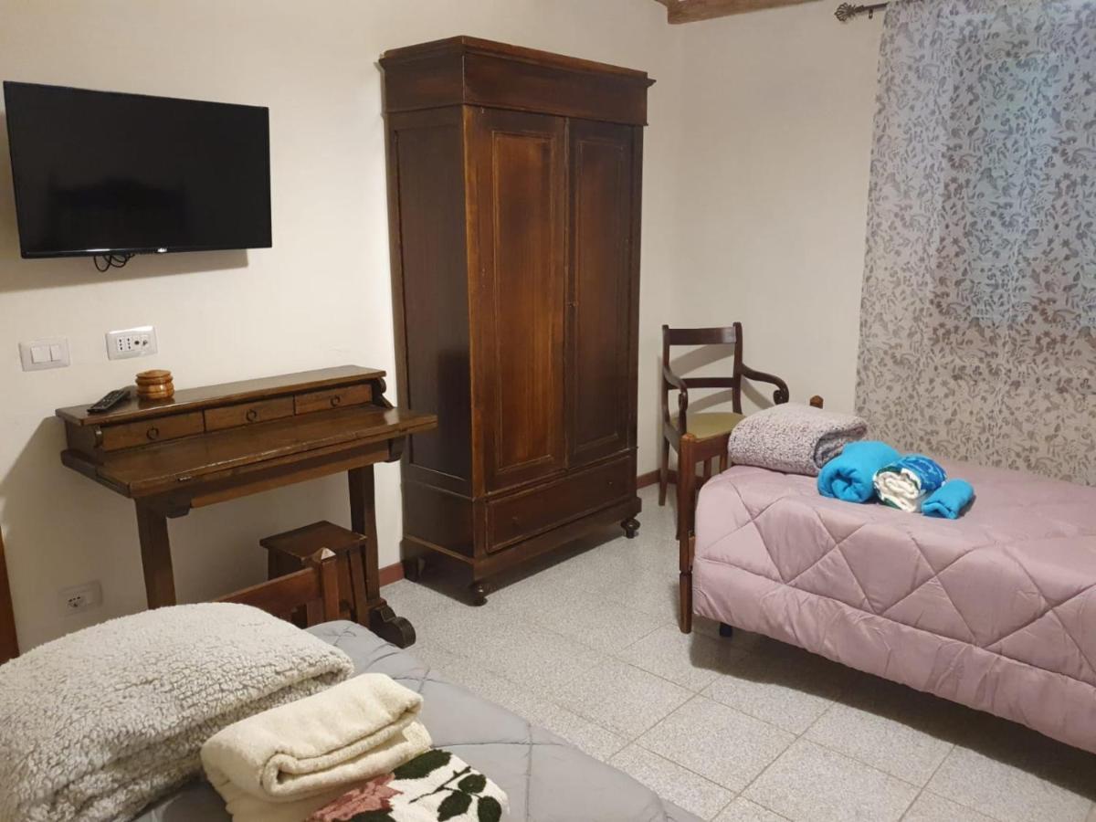 Casa Vacanze Elisabetta Montalcino Esterno foto