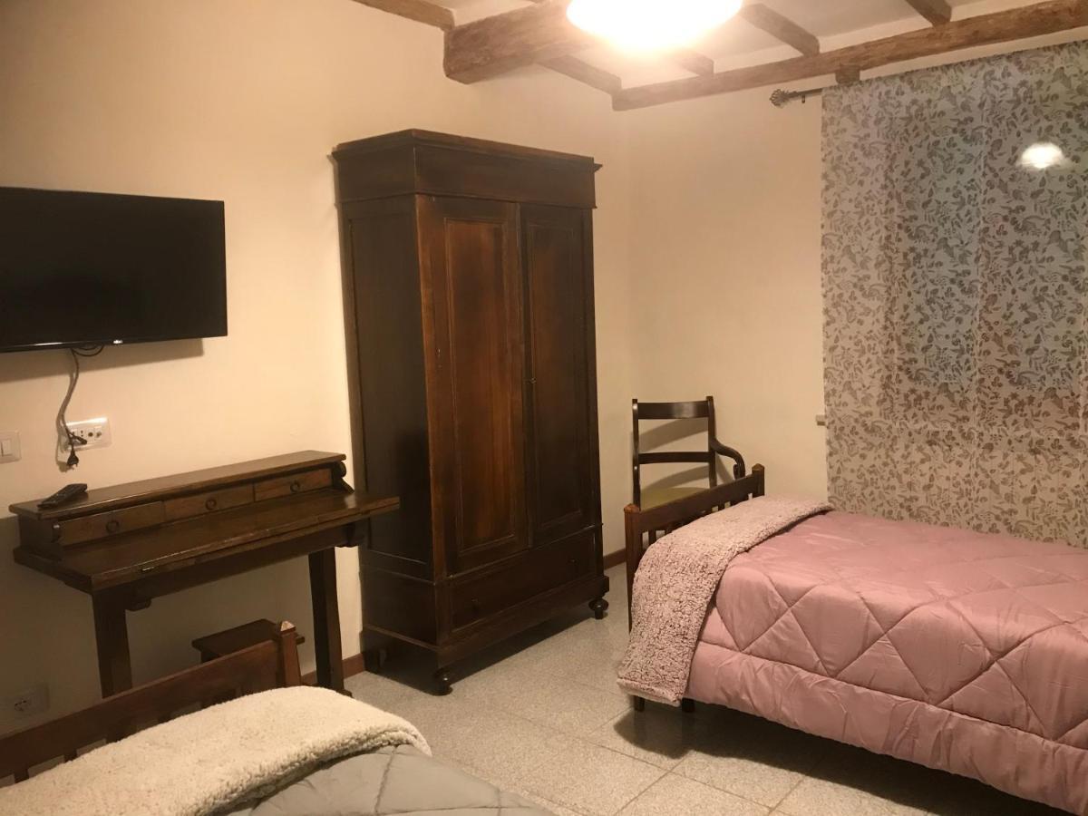 Casa Vacanze Elisabetta Montalcino Esterno foto